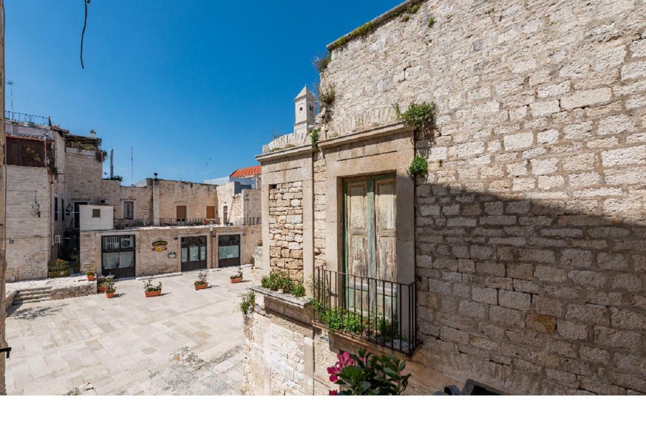 ジョヴィナッツォPalazzo Morola XIV Centuryアパートメント エクステリア 写真
